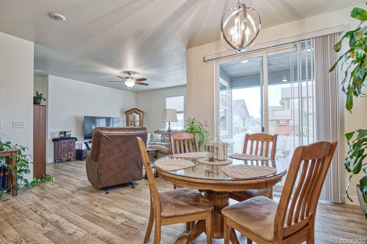 8810 Ferncrest St, Longmont CO  80504-3522 exterior