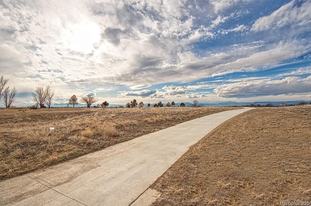 8810 Ferncrest St, Longmont CO  80504-3522 exterior