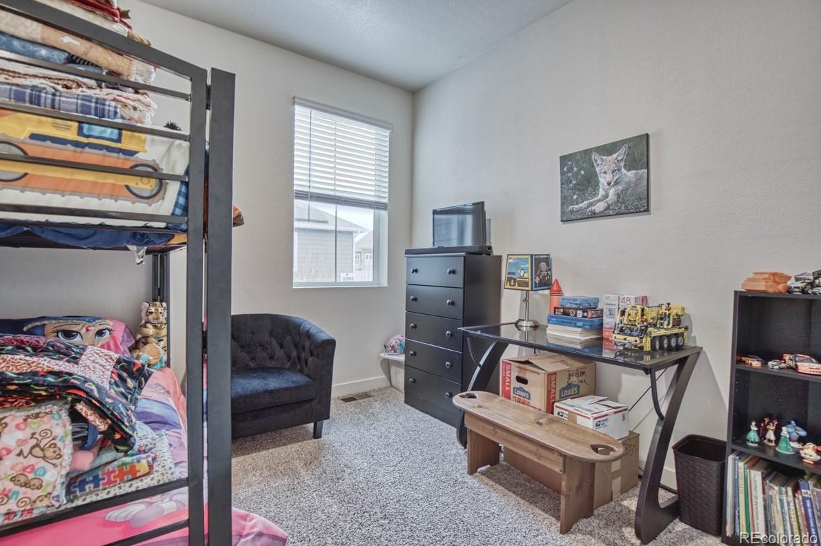 8810 Ferncrest St, Longmont CO  80504-3522 exterior