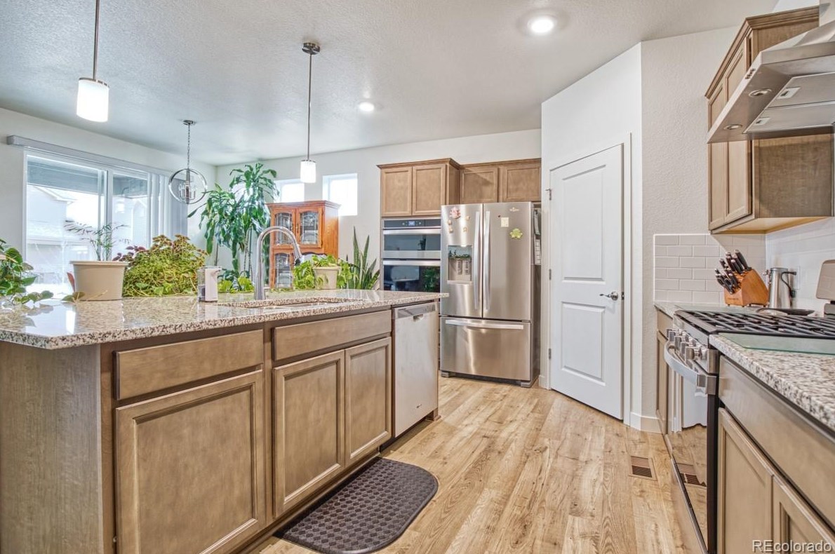 8810 Ferncrest St, Longmont CO  80504-3522 exterior