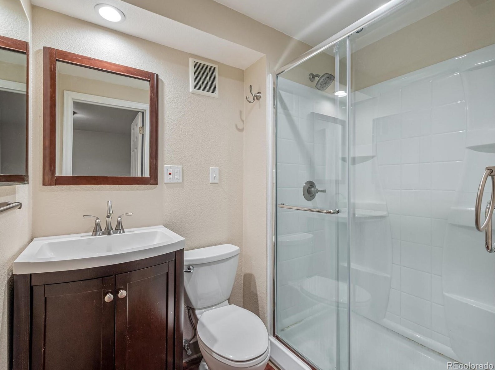 6071 Robb Way, Littleton CO 80127-4735 exterior