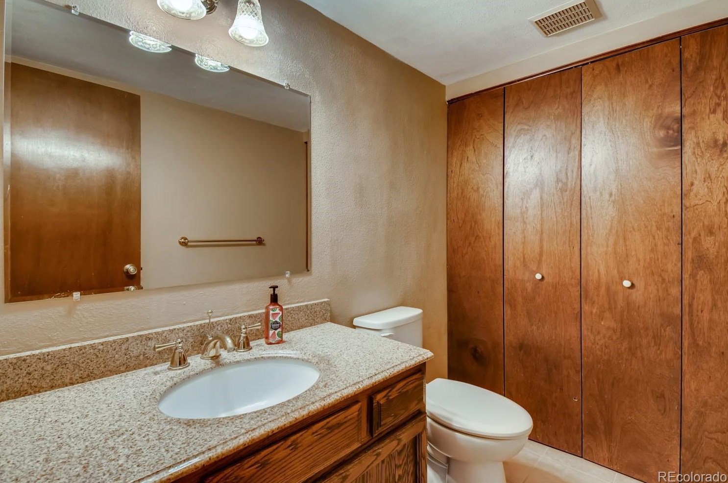 740 Pr Rdg Rd, Littleton CO 80126-2038 exterior