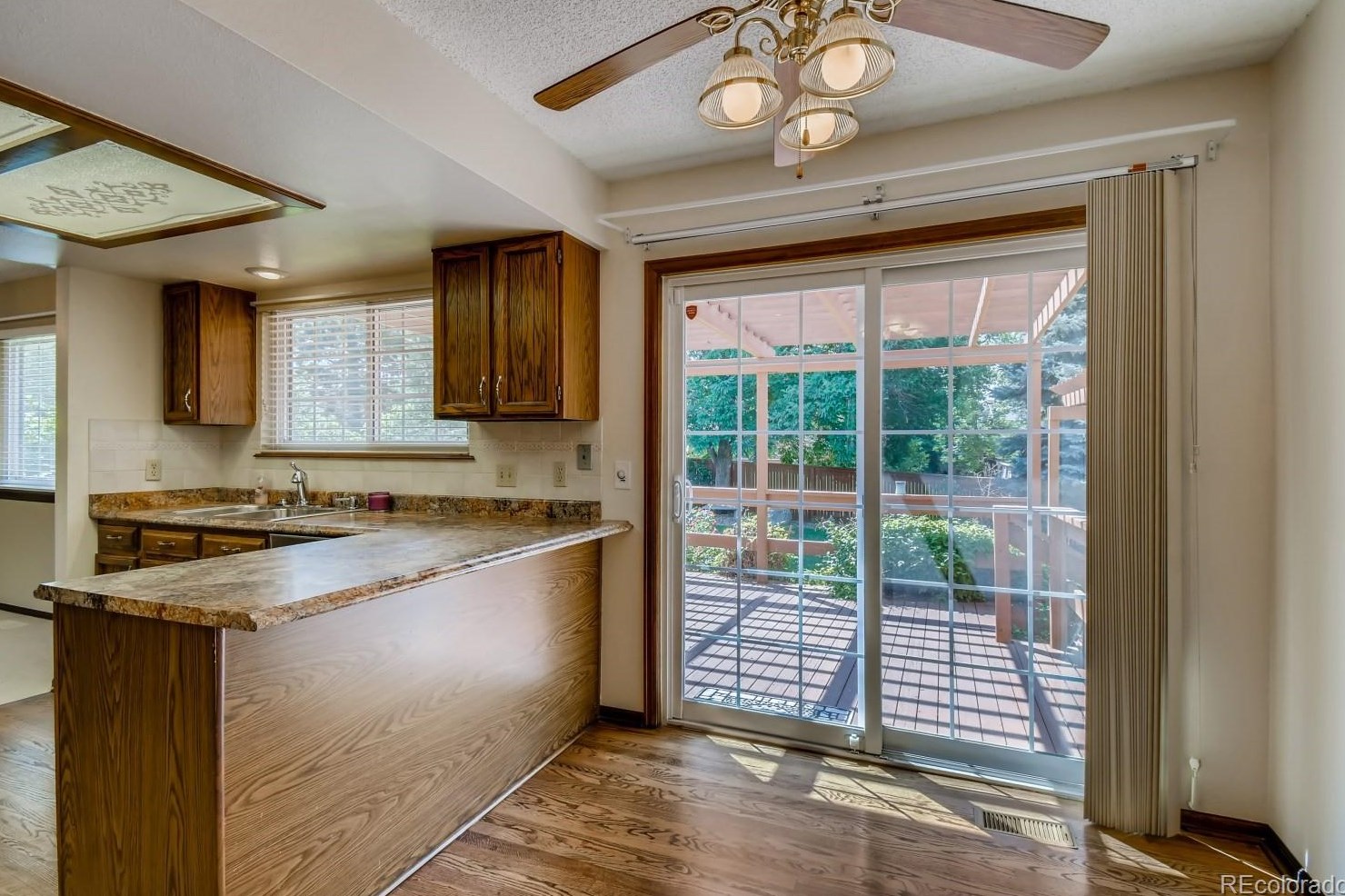 740 Pr Rdg Rd, Littleton CO 80126-2038 exterior