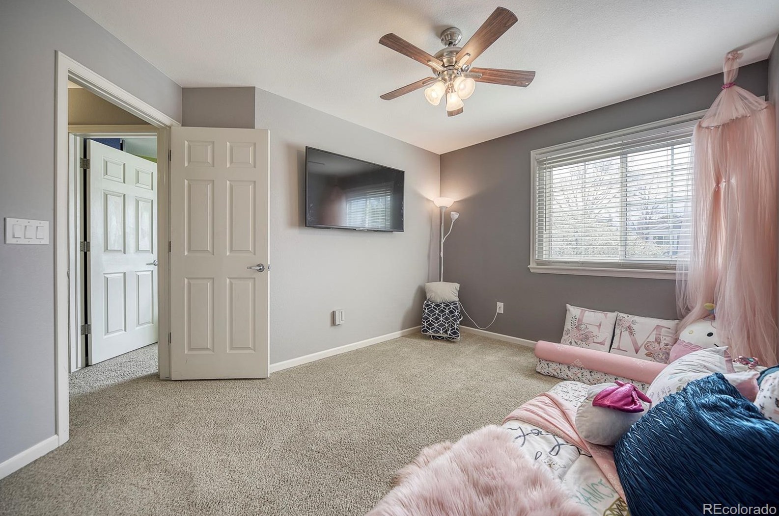 9260 Buttonhill Ct, Littleton CO 80130-4423 exterior