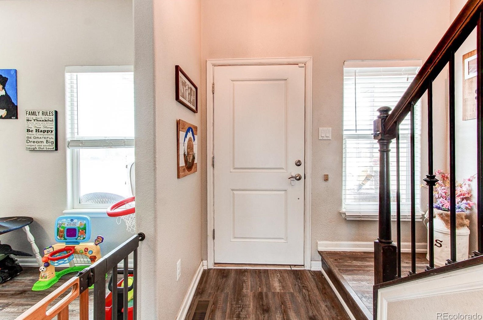 10503 Declaration Dr, Colorado Springs, CO 80925-8420