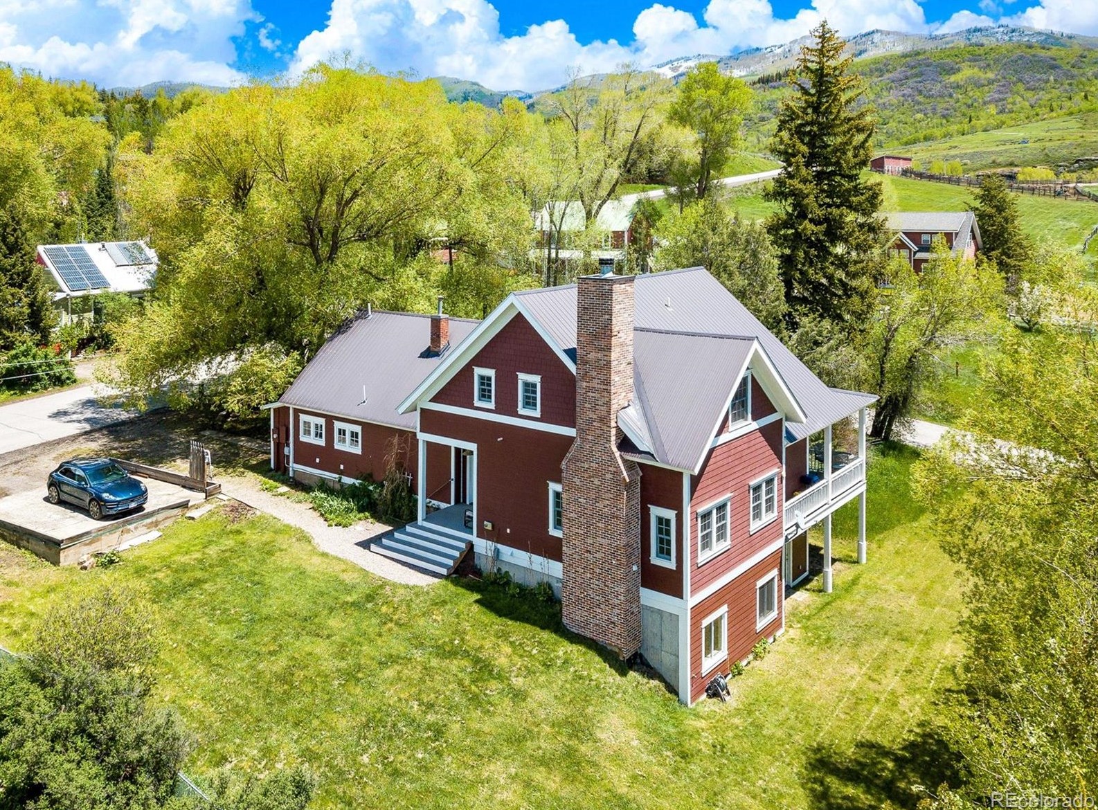 15 Nob St, Steamboat Springs CO  80487-4911 exterior