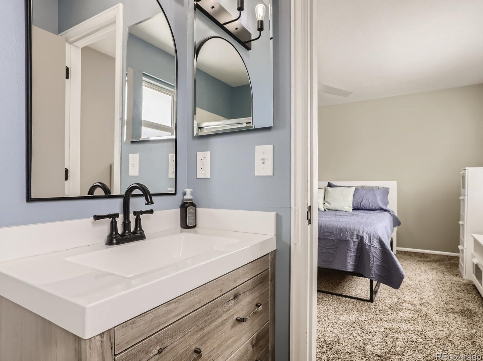 11542 Berry Ave, Littleton CO  80127-1836 exterior