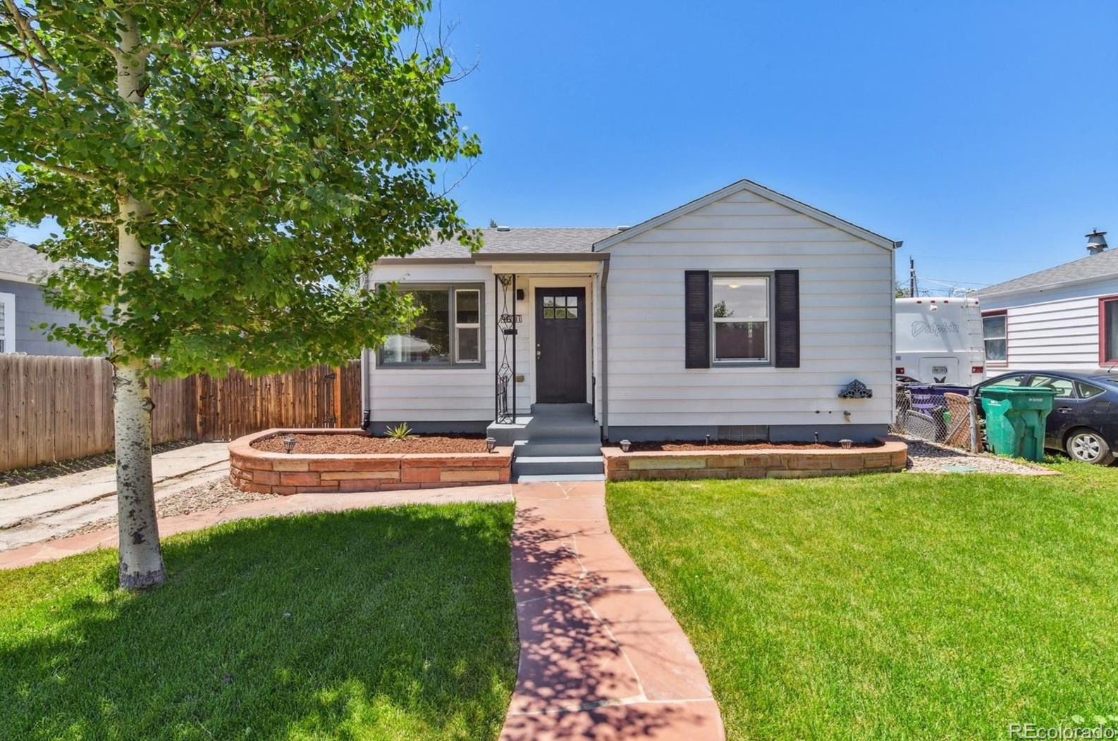 4677 S Washington St, Englewood, CO 80113