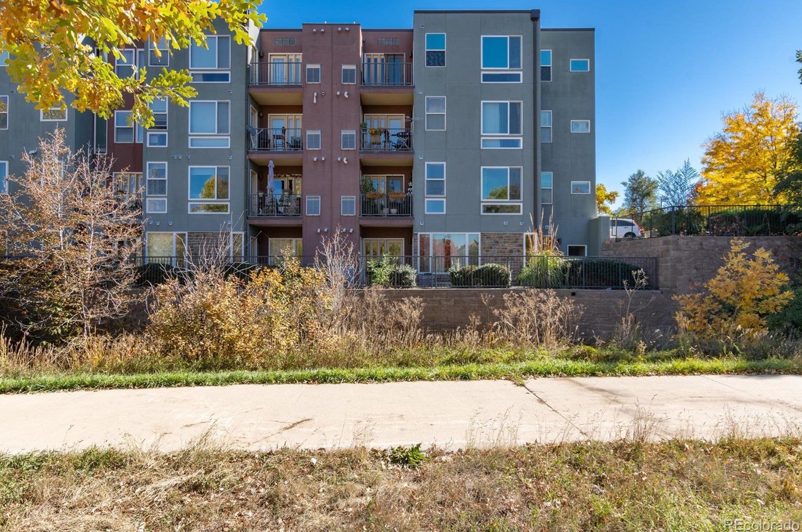 5201 Fox St, Littleton CO 80120-5303 exterior