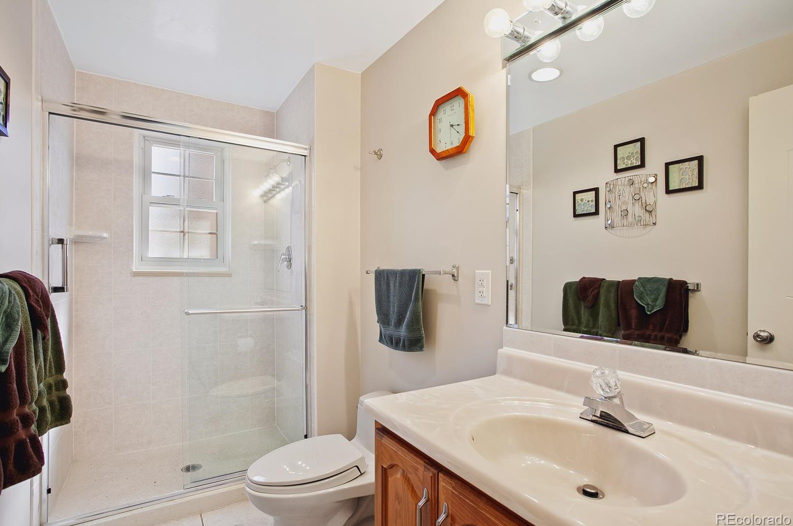 6374 Rowland Ave, Littleton CO 80128-4578 exterior