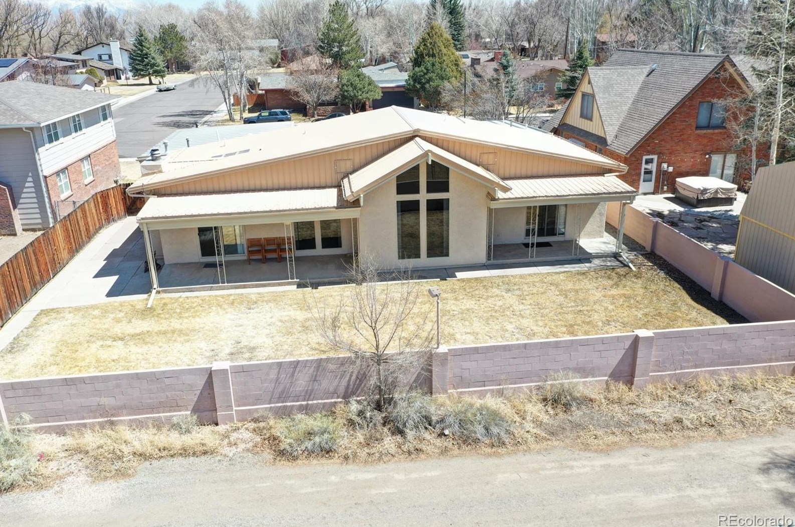 2 Bellwood Dr, Alamosa, CO 81101-2438