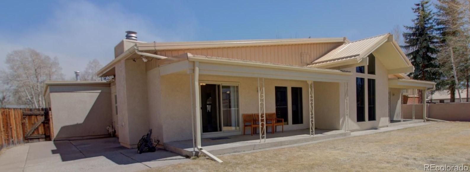 2 Bellwood Dr, Alamosa CO 81101-2438 exterior