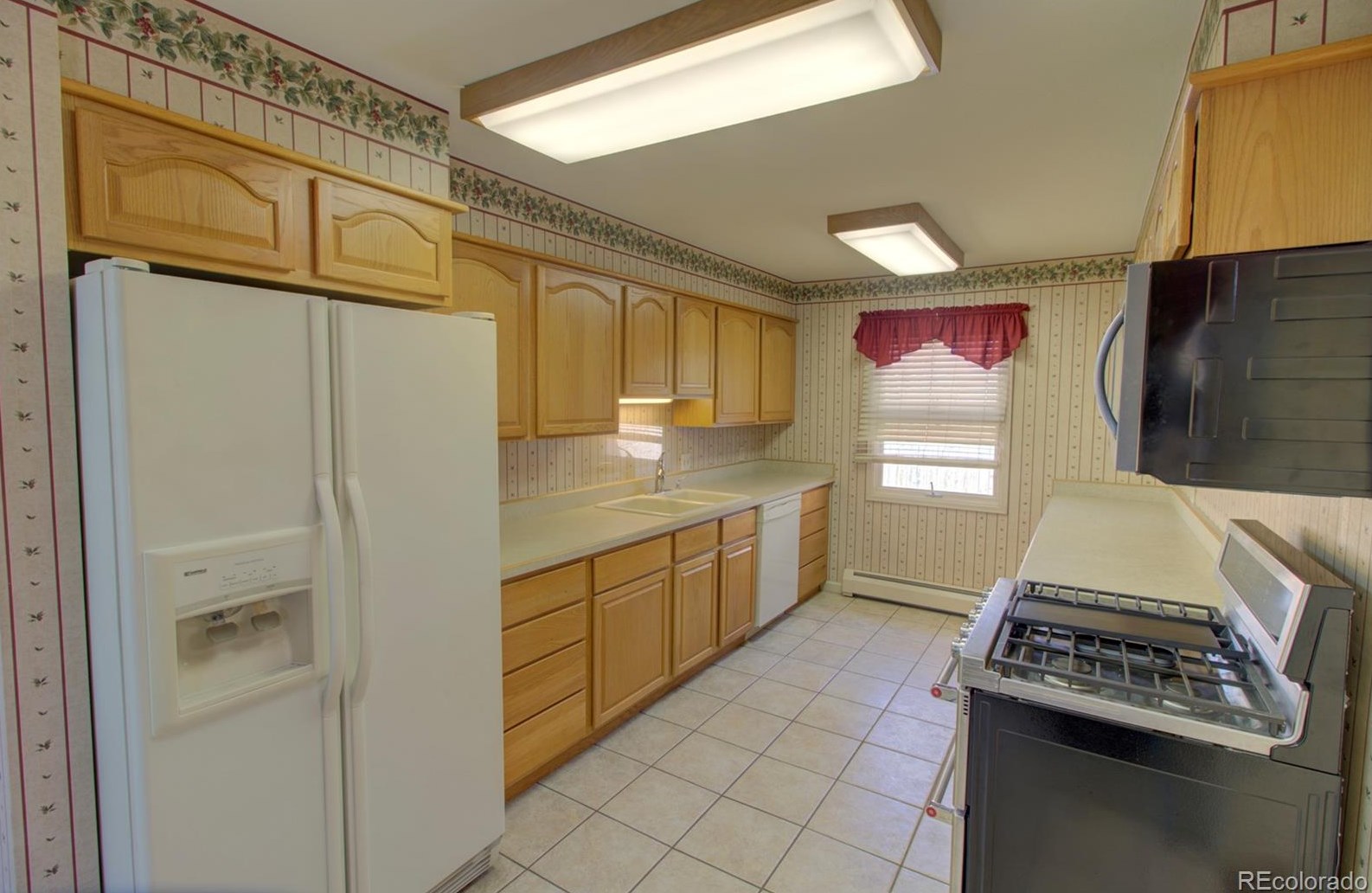 2 Bellwood Dr, Alamosa CO 81101-2438 exterior