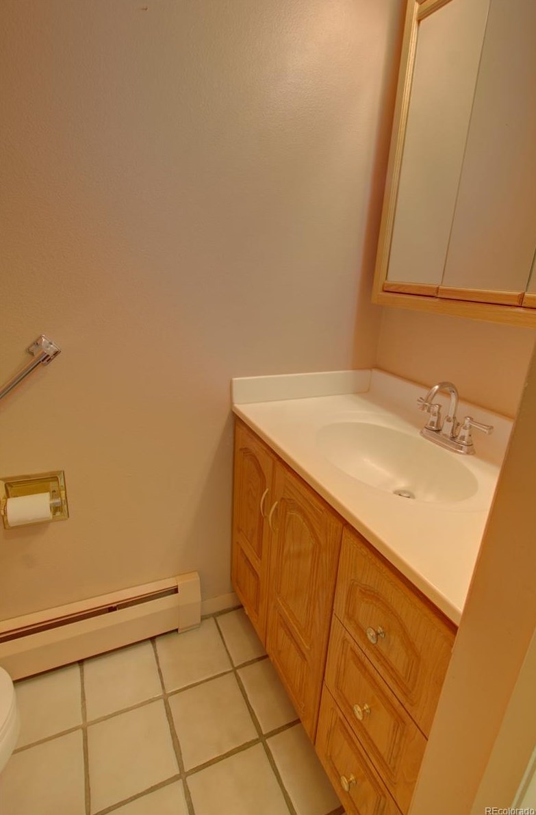 2 Bellwood Dr, Alamosa CO 81101-2438 exterior