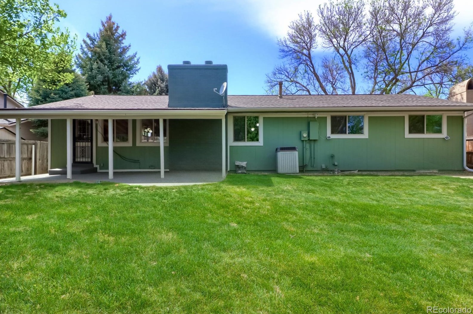 8240 Jay Cir, Arvada CO  80003-1729 exterior