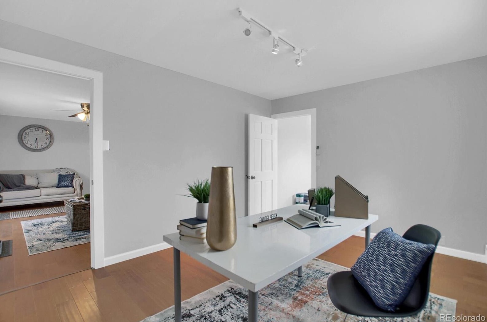 5855 Cherokee St, Littleton CO 80120-2340 exterior