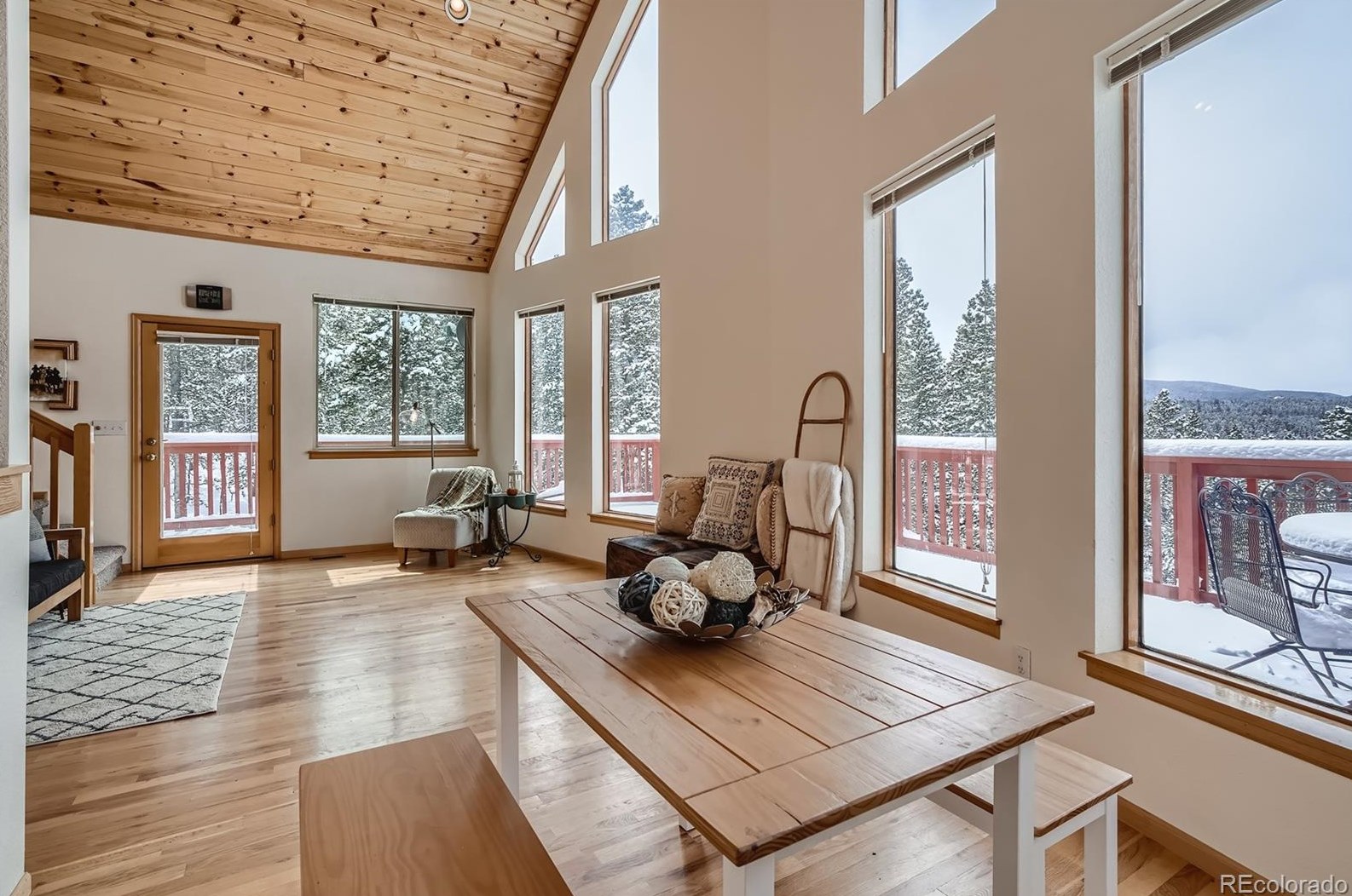 902 Karlann Dr, Arvada CO  80422-4067 exterior