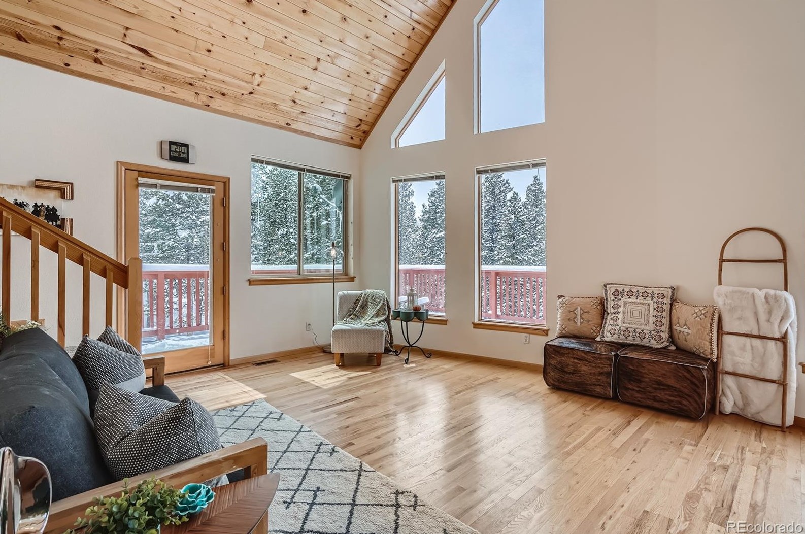 902 Karlann Dr, Arvada CO  80422-4067 exterior