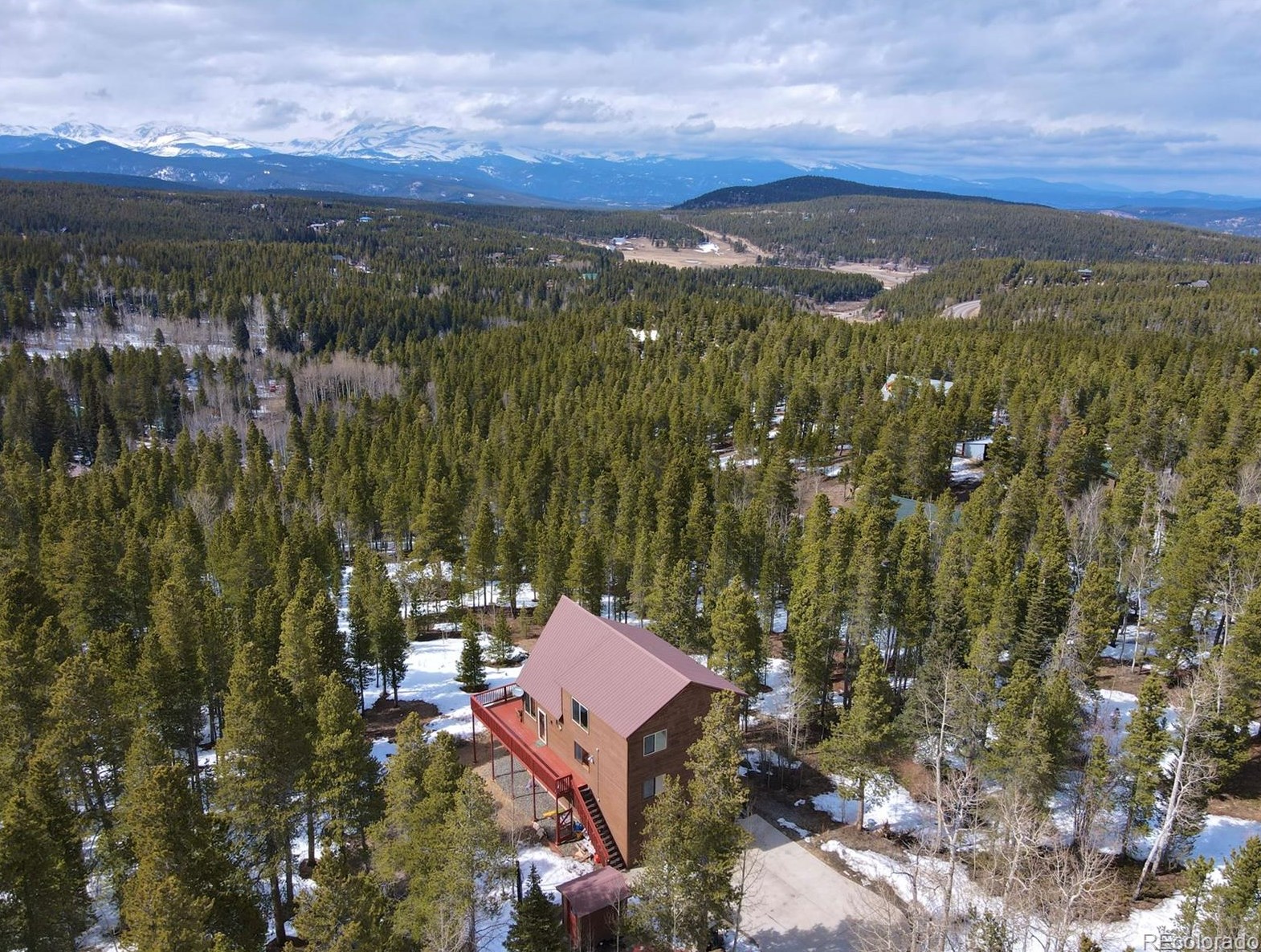 902 Karlann Dr, Arvada CO  80422-4067 exterior