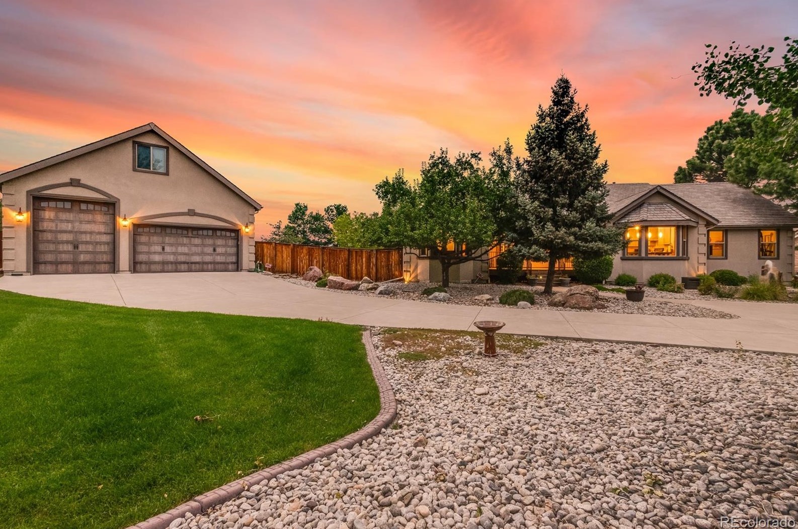 5885 Zinnia Ct, Arvada, CO 80004-3992