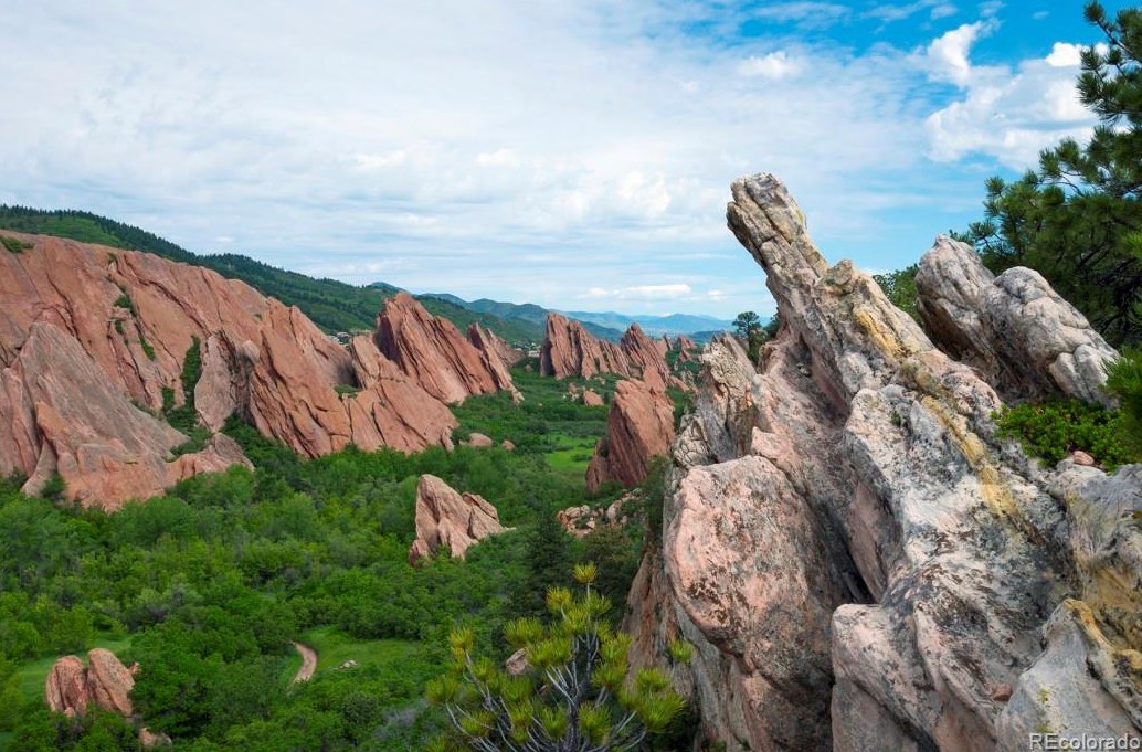 9761 Crystal Lk Dr, Littleton CO 80125 exterior