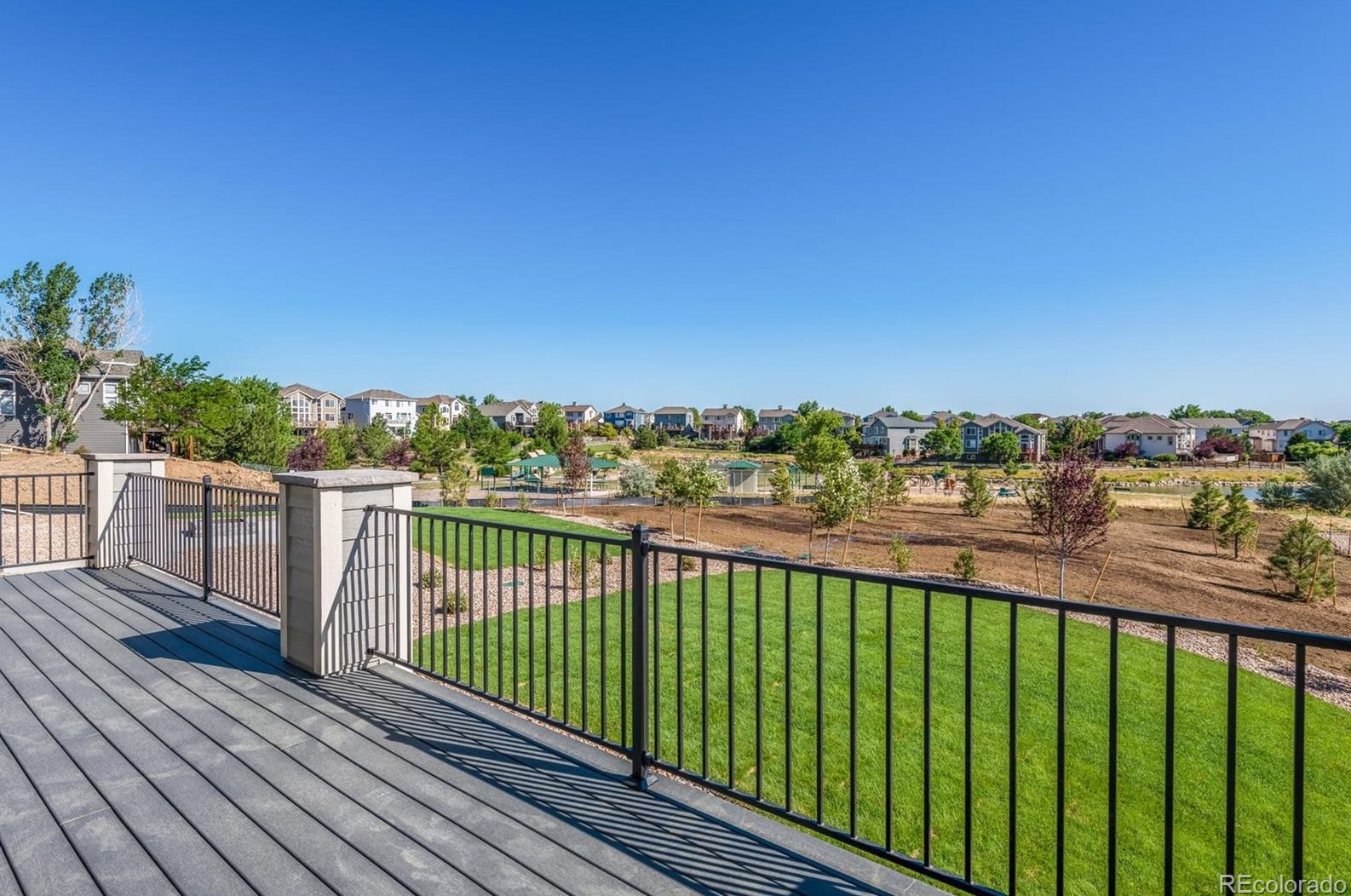 9761 Crystal Lk Dr, Littleton CO 80125 exterior