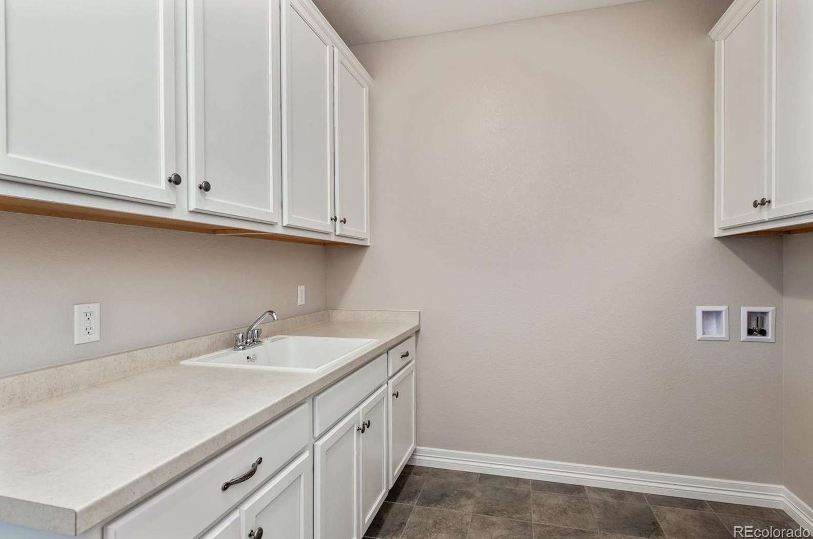 9761 Crystal Lk Dr, Littleton CO 80125 exterior