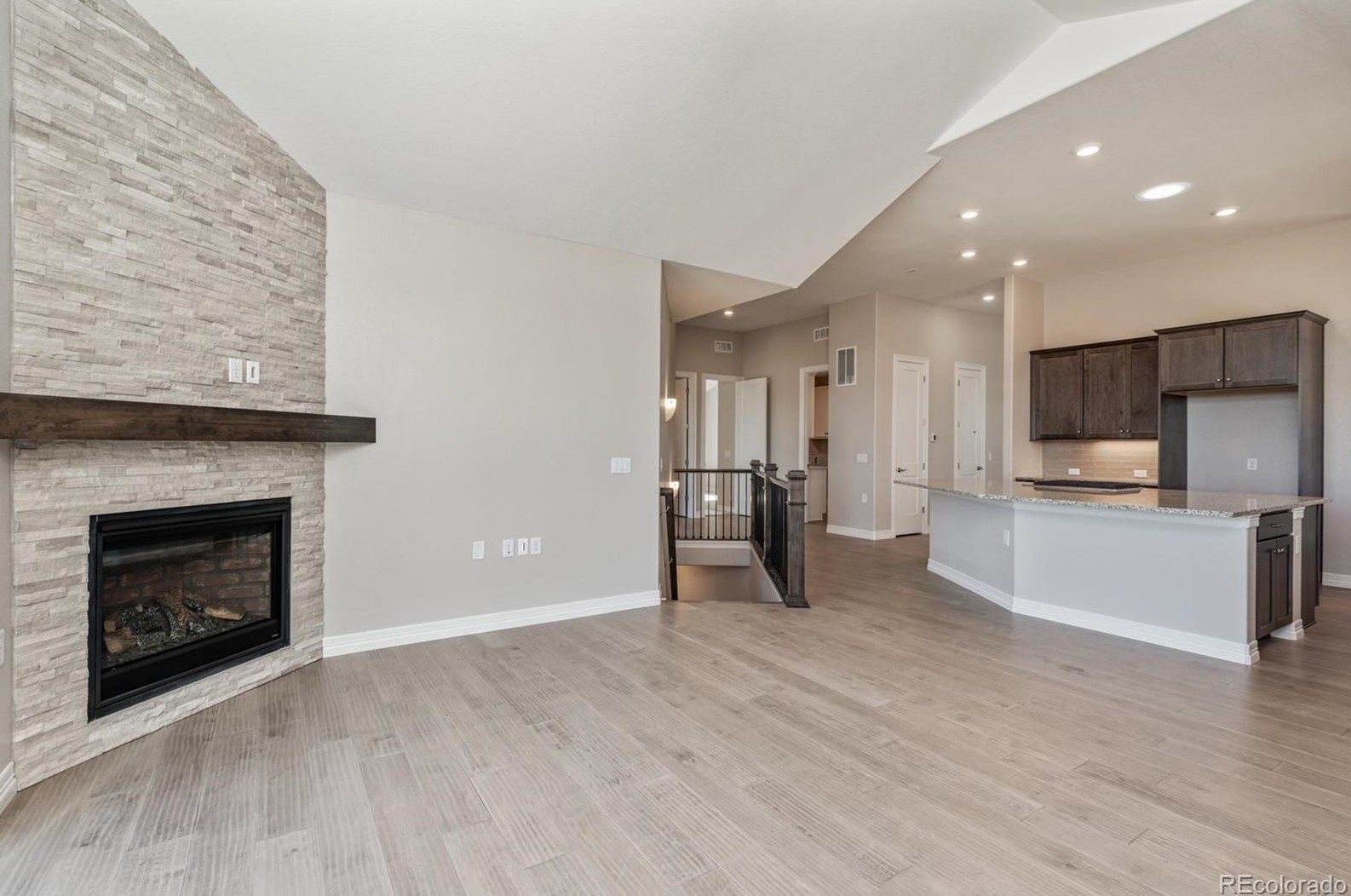 9761 Crystal Lk Dr, Littleton CO 80125 exterior