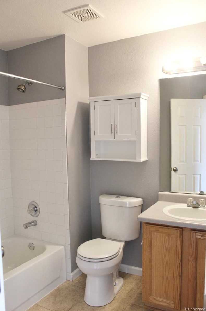 9763 Cove Creek Dr, Littleton CO  80129-5769 exterior