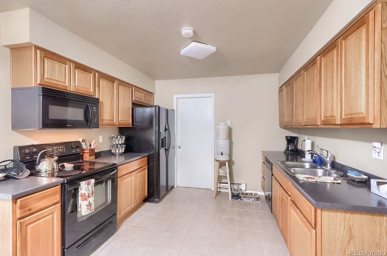 4660 Garrison St, Littleton CO 80128-8027 exterior