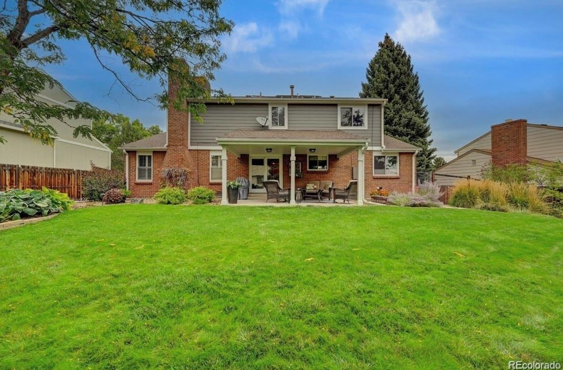 8916 Geddes Pl, Littleton CO  80128-4109 exterior