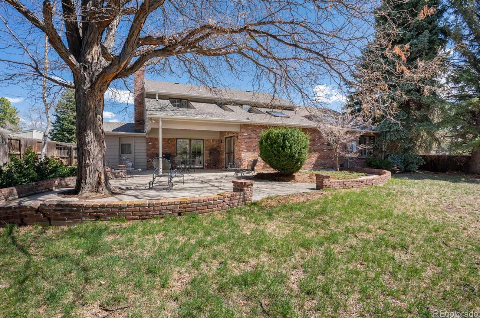 7097 Madison Way, Littleton CO 80122-2038 exterior