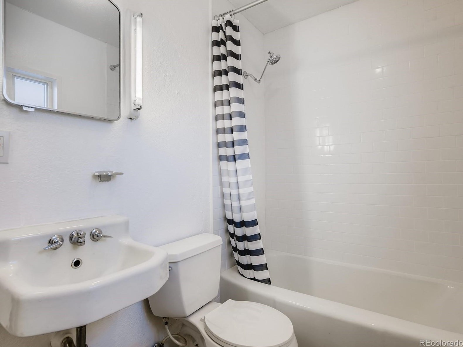 5290 Balsam St, Arvada CO  80002-3516 exterior