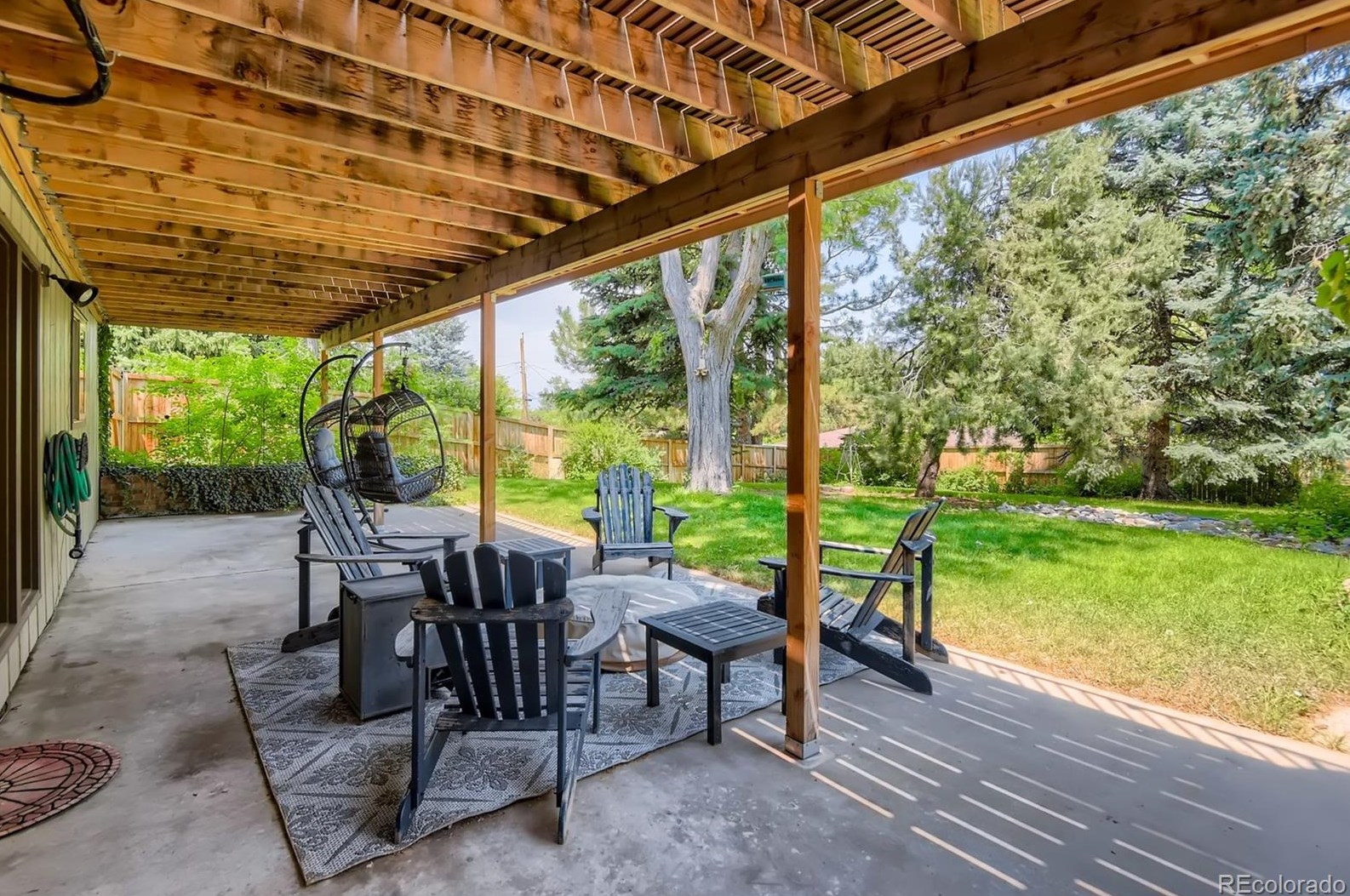 245 Delaware Cir, Littleton CO 80120-4224 exterior