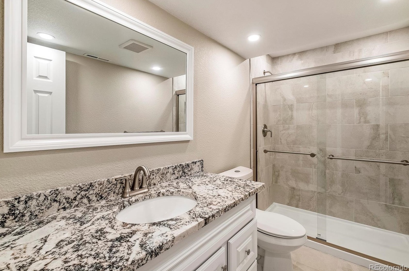 15840 Princeton Ave, Denver, CO 80013-2533