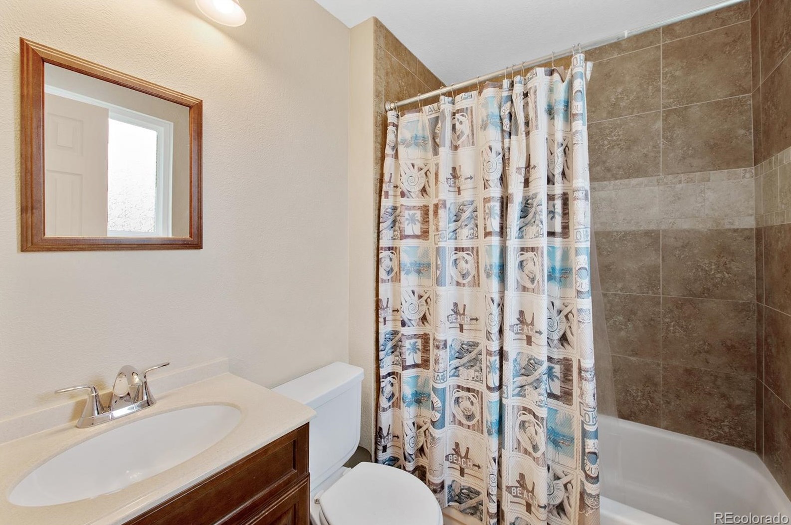 7206 Elm Ct, Littleton CO 80122-3828 exterior