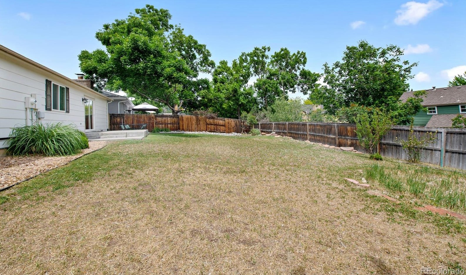 7206 Elm Ct, Littleton CO 80122-3828 exterior