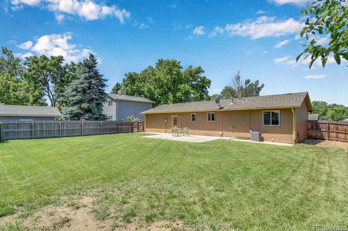 7482 Otis St, Arvada CO  80002-3836 exterior