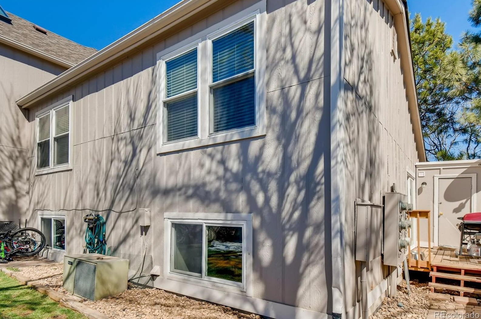 9615 Chatfield Ave, Littleton CO 80128-5092 exterior