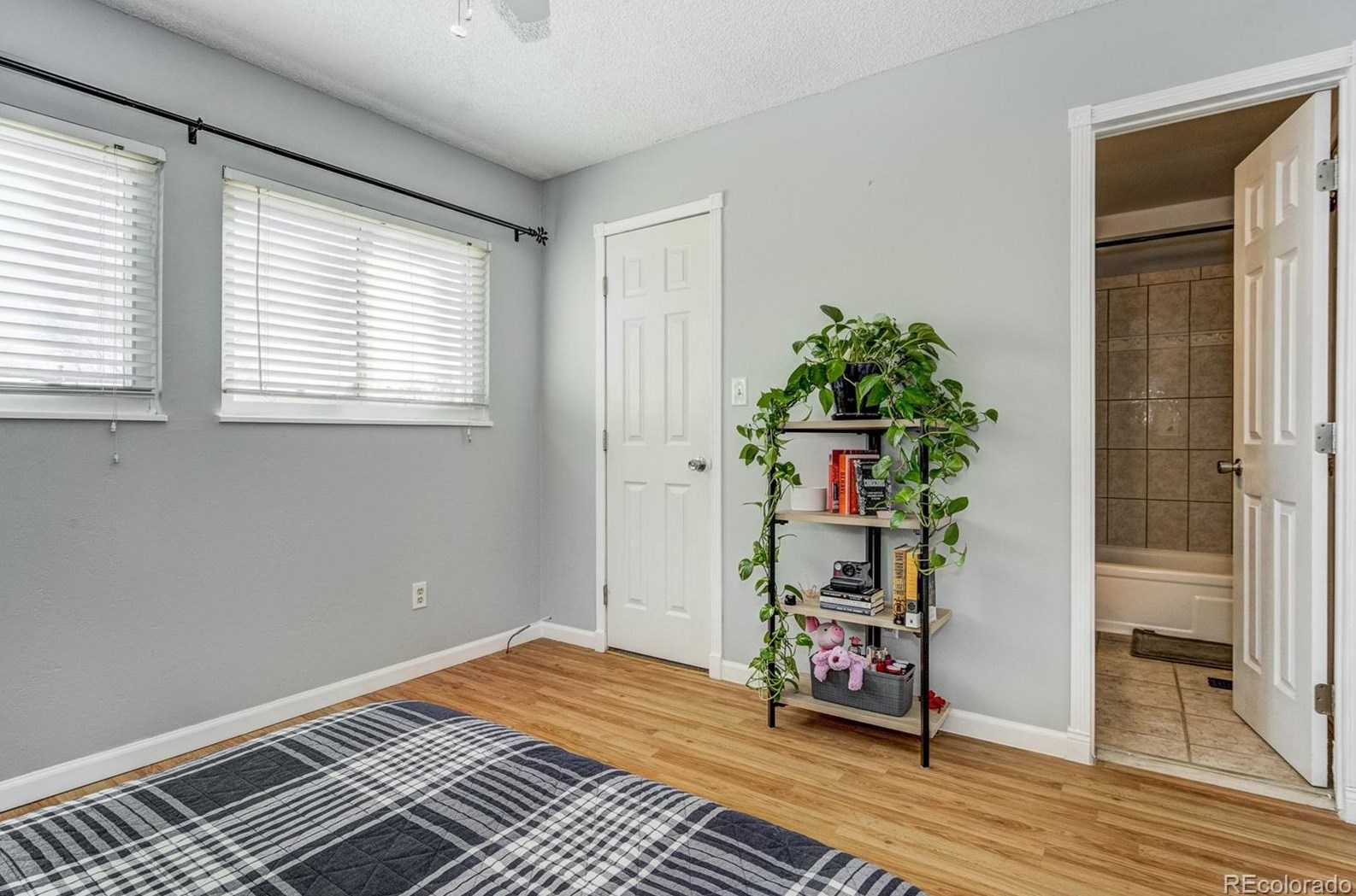 6570 Grand Valley Dr, Colorado Springs CO 80911-9689 exterior