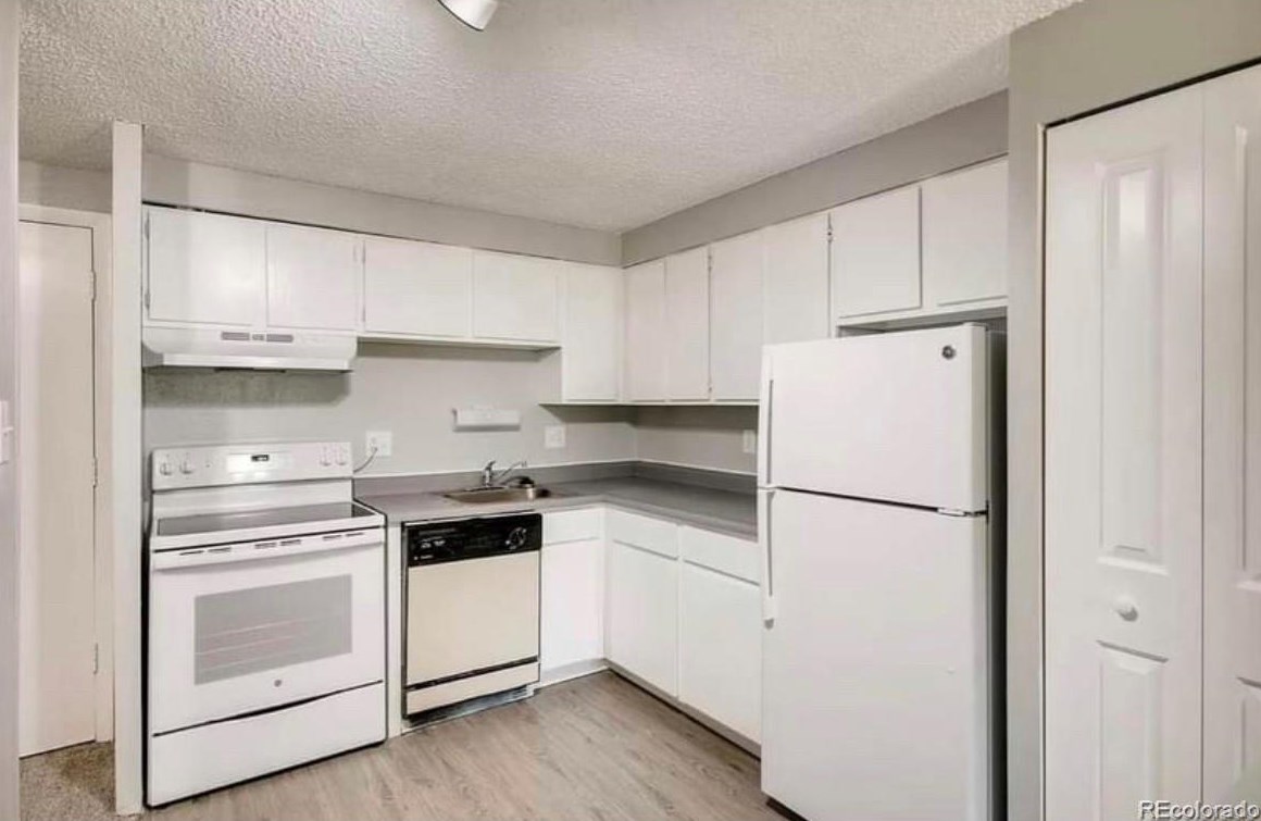 8826 E Florida Ave #212, Denver, CO 80247