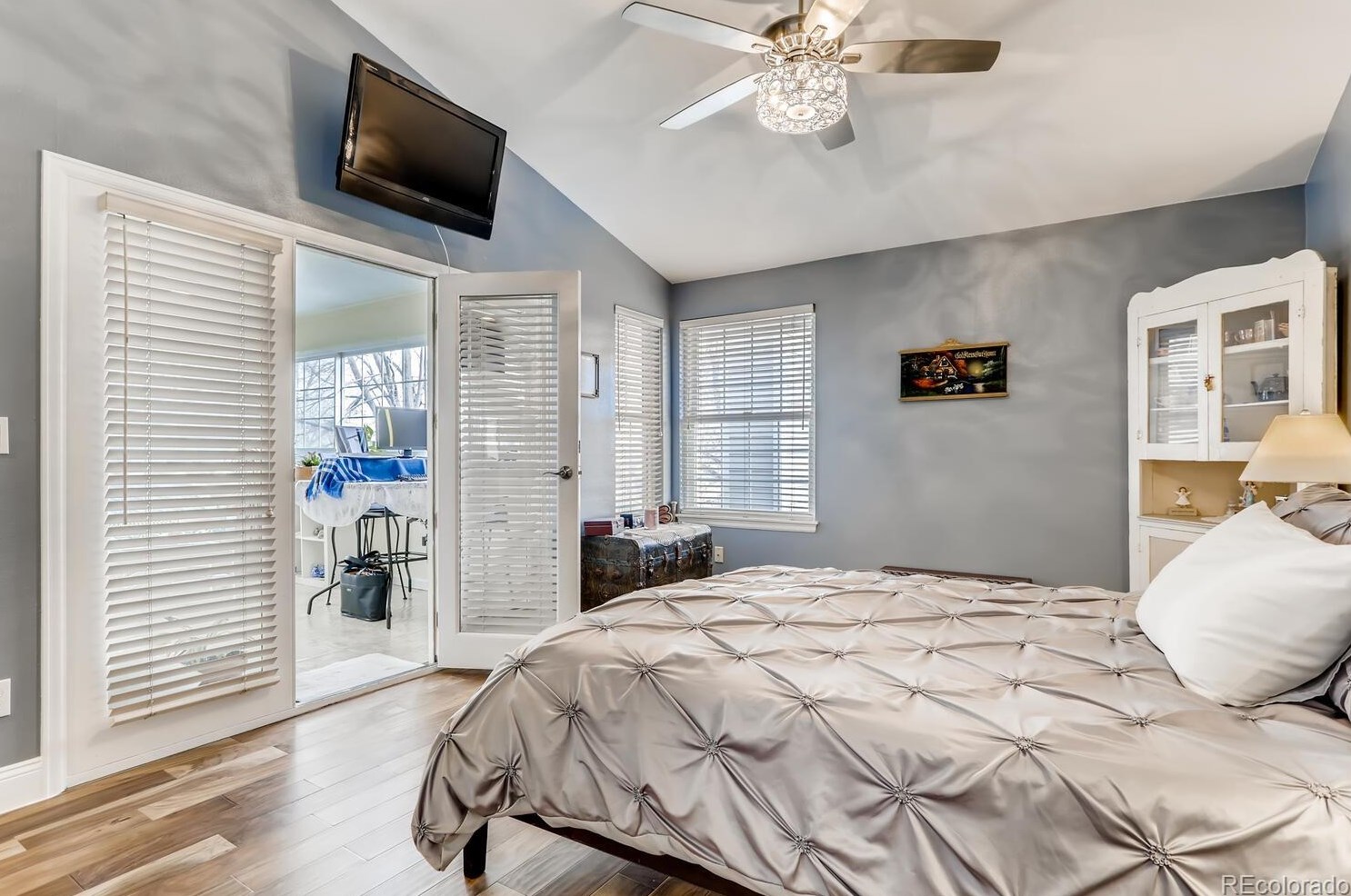 9304 Miles Dr, Littleton CO 80124-3092 exterior