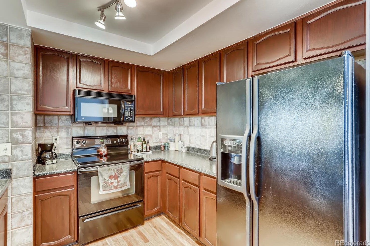 9304 Miles Dr, Littleton CO 80124-3092 exterior