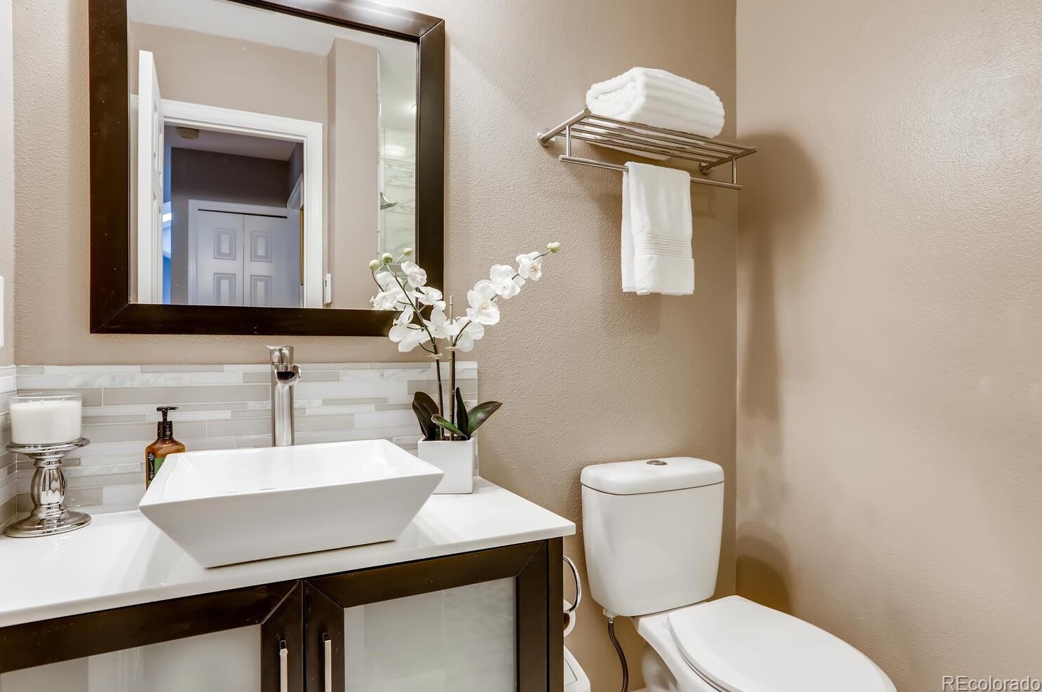 9304 Miles Dr, Littleton CO 80124-3092 exterior