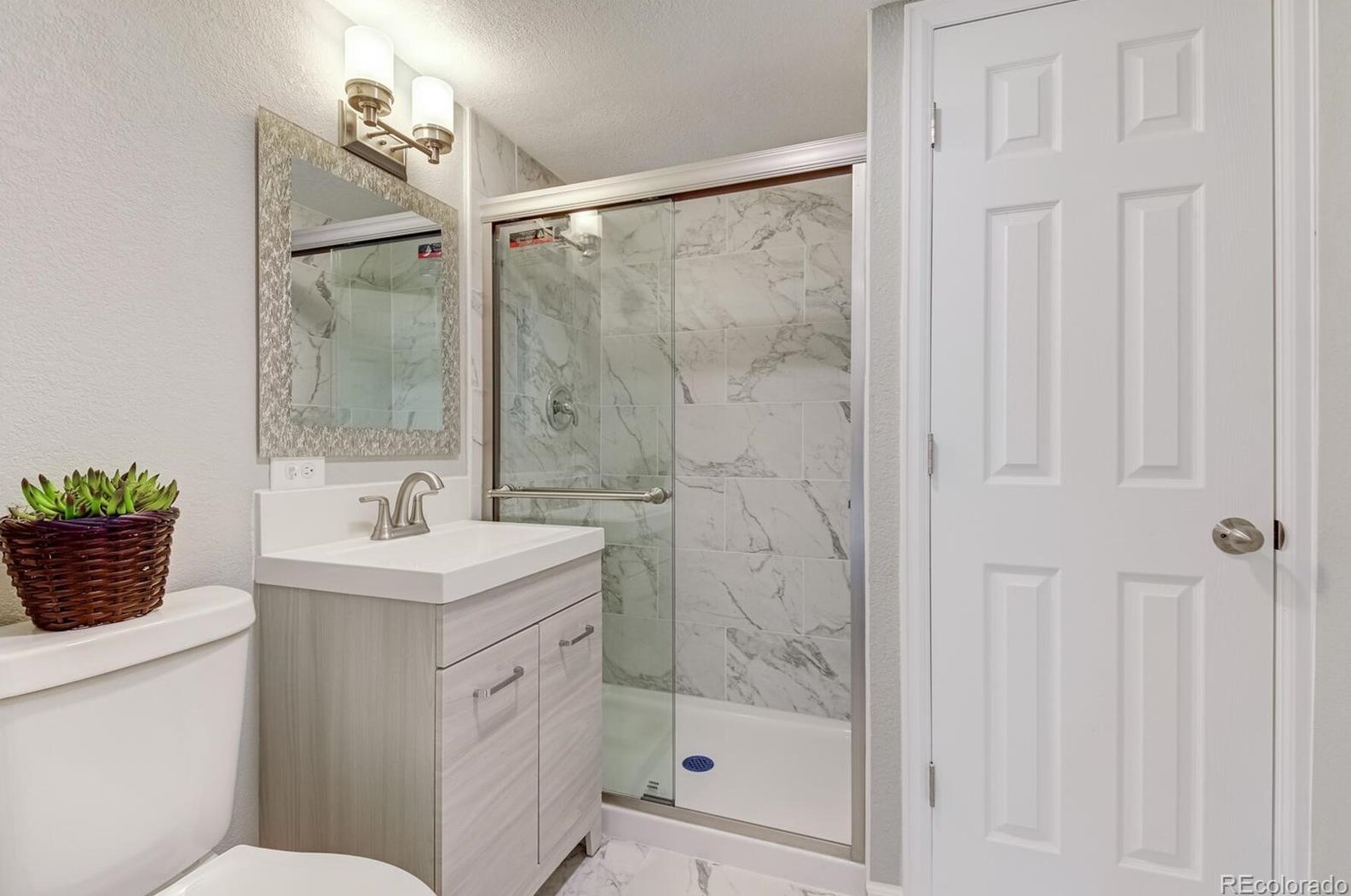 6367 Lafayette Pl, Littleton CO  80121-2548 exterior