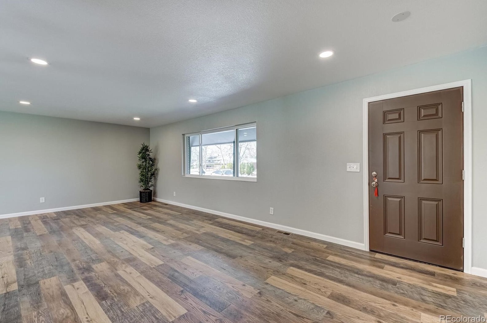 6367 Lafayette Pl, Littleton CO  80121-2548 exterior