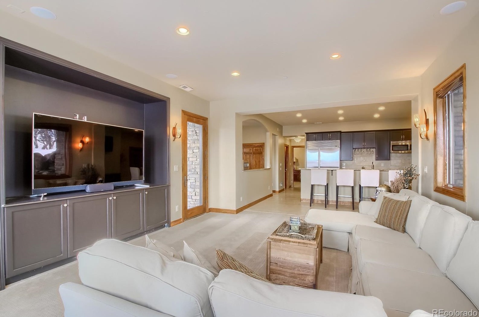 6875 Twisted Oak Dr, Castle Rock CO 80108-8162 exterior