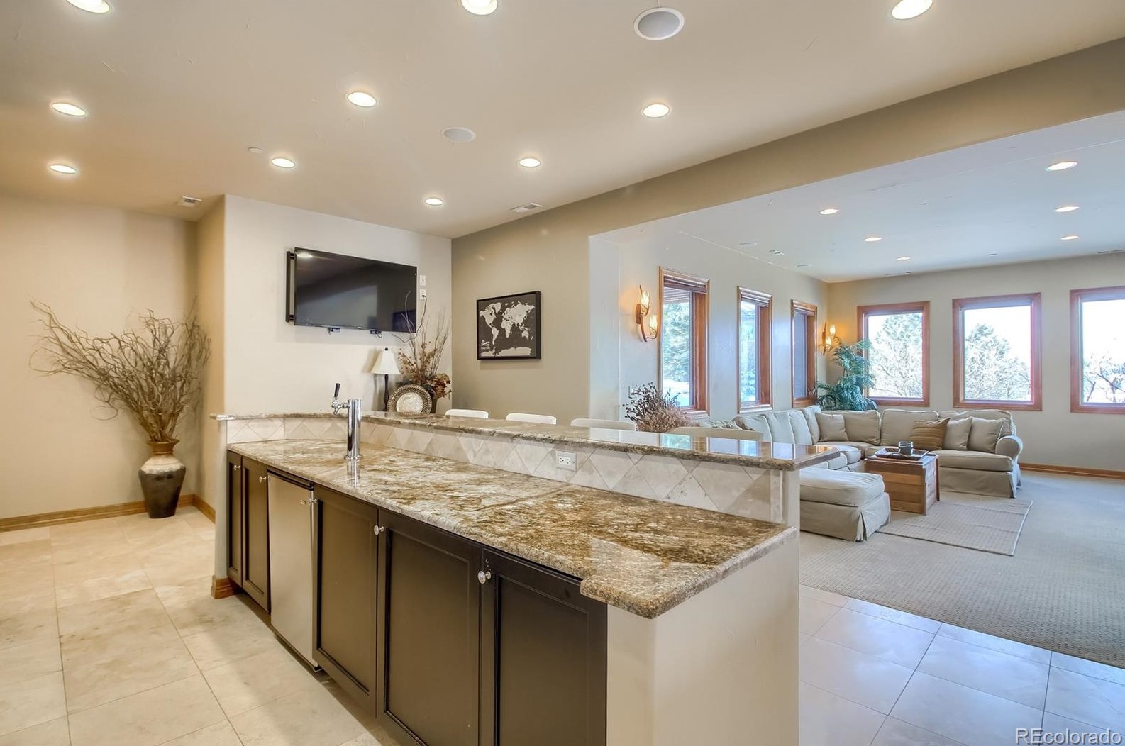 6875 Twisted Oak Dr, Castle Rock CO 80108-8162 exterior