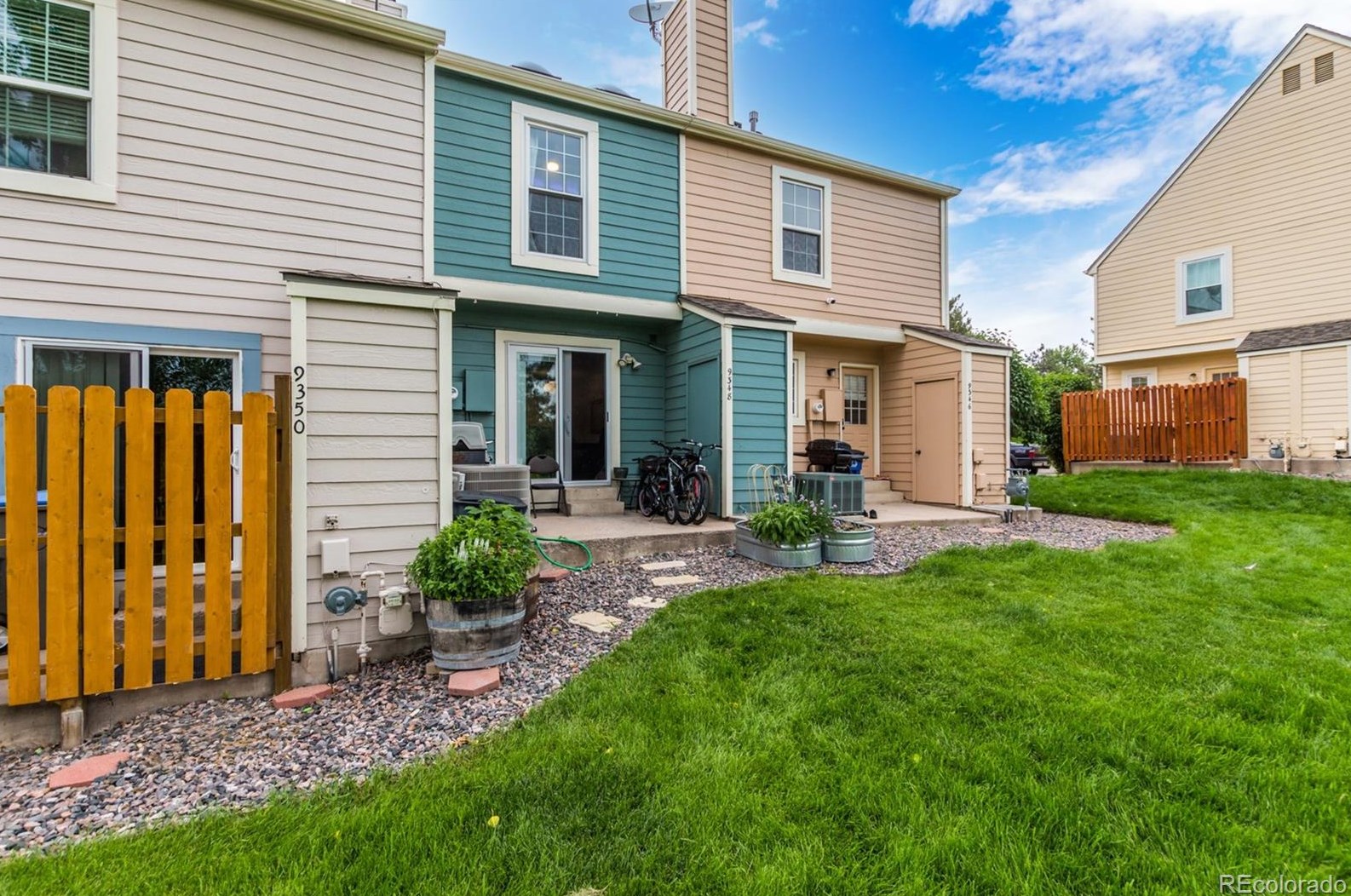 9348 Ontario Dr, Littleton CO  80128-4032 exterior