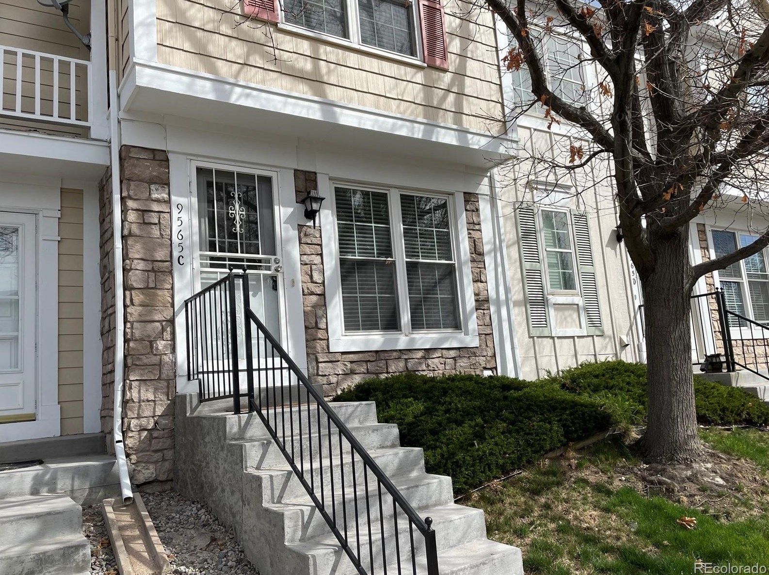 9565 Coal Mine Ave, Littleton, CO 80123-4013